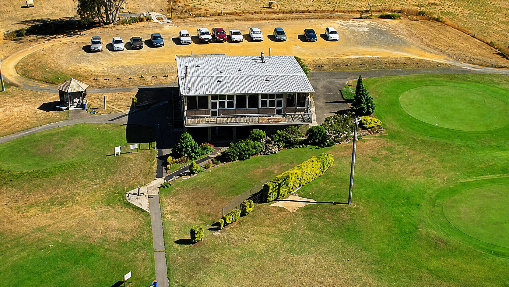 Exeter Golf Club clubhouse